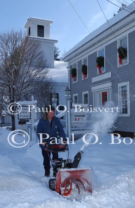 People-Winter 60-24-01667