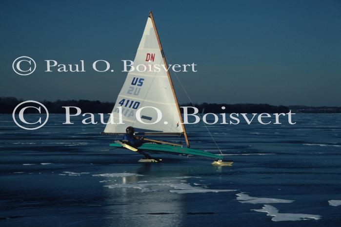 Sports-Iceboat 75-31-00522