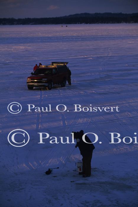 Sports-Icefishing 75-32-00891