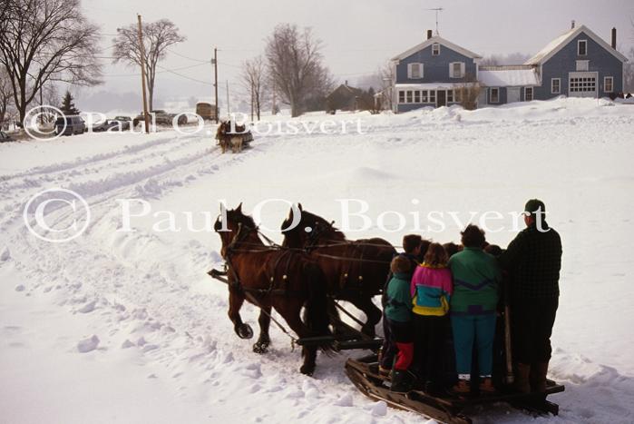 People-Winter 60-24-01091