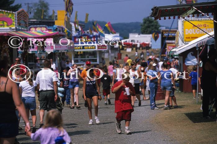 People-Summer 60-23-07865