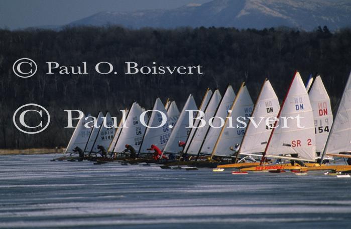 Sports-Iceboat 65-18-00182