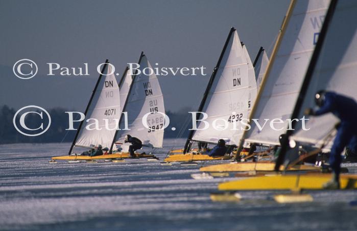 Sports-Iceboat 65-18-00195