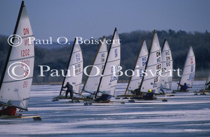 Sports-Iceboat 65-18-00202