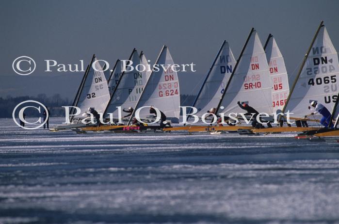 Sports-Iceboat 65-18-00203