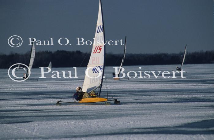 Sports-Iceboat 65-18-00236