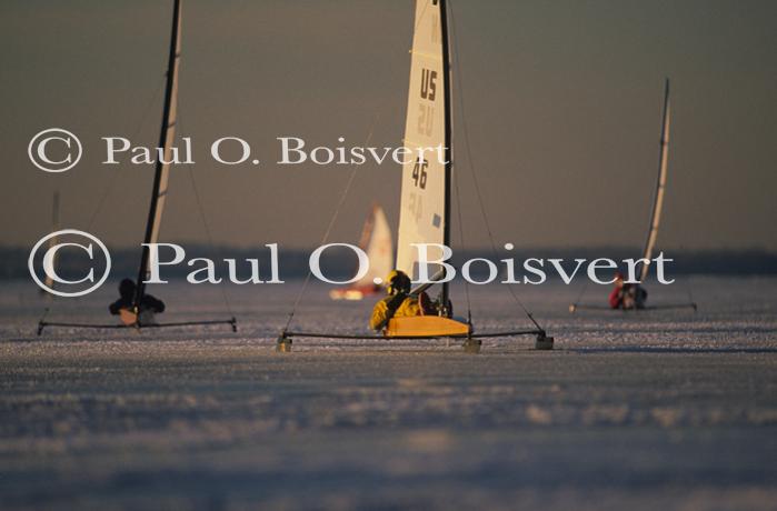 Sports-Iceboat 65-18-00257