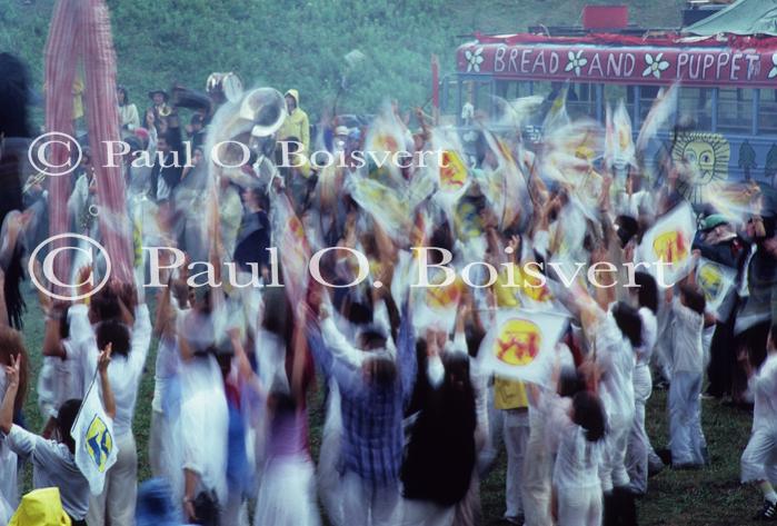 Bread & Puppet 65-05-00010