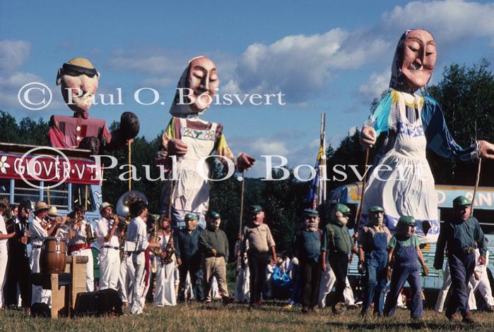 Bread & Puppet 65-05-00178