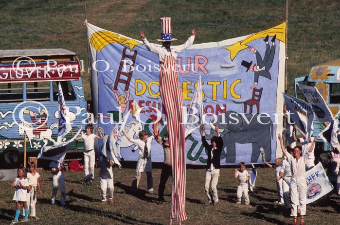 Bread & Puppet 65-05-00189